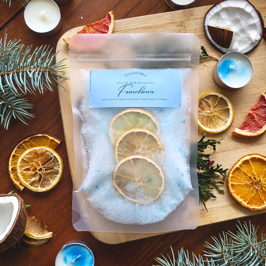 Foaming bath salts